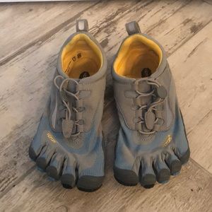 Vibram Fivefinger shoes